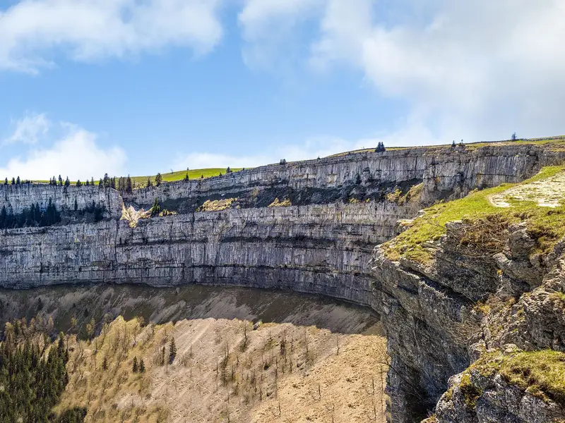 Creux du Van to Noiraigue