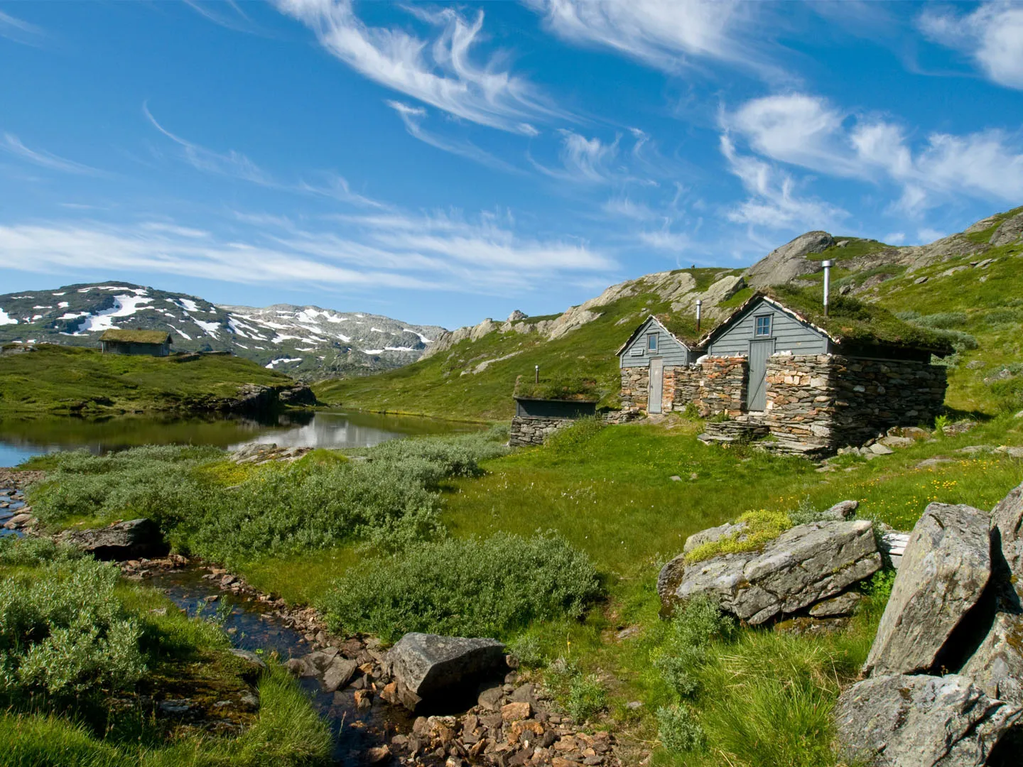 Hårteigen Peak Trail