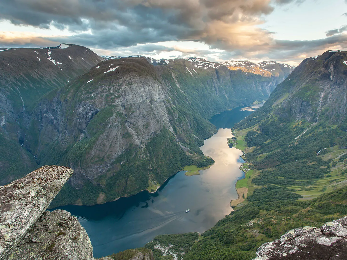 Nærøyfjord Rim Trail